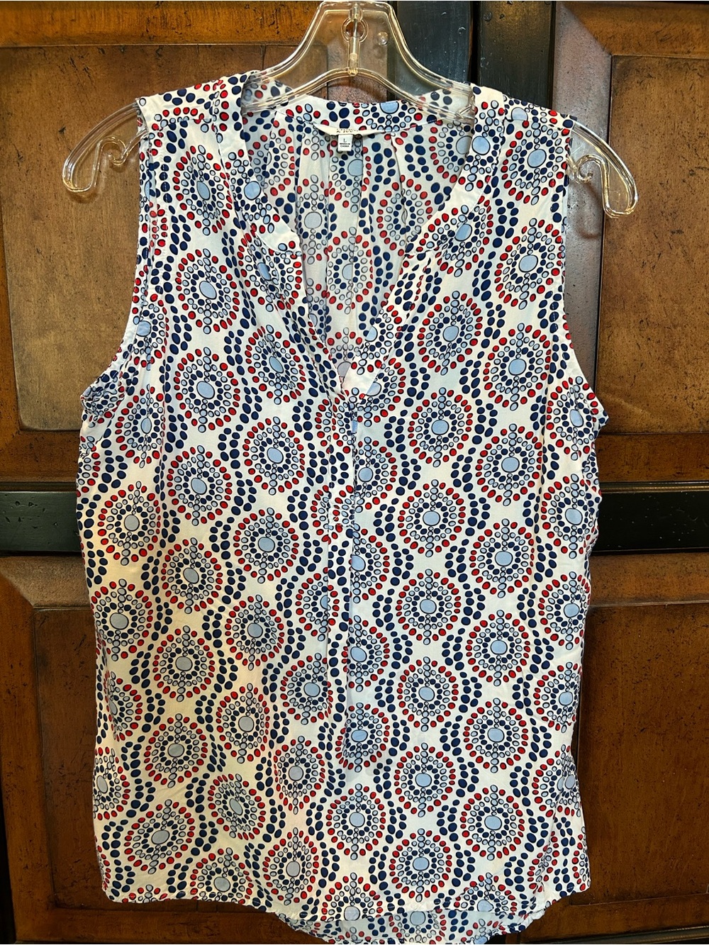 crown & ivy White Sleeveless V-Neck Camisole with Navy & Red Dot Medallion Print